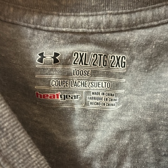 Under Armour “Freedom” Light Gray Top-Size 2XL - Picture 4 of 4